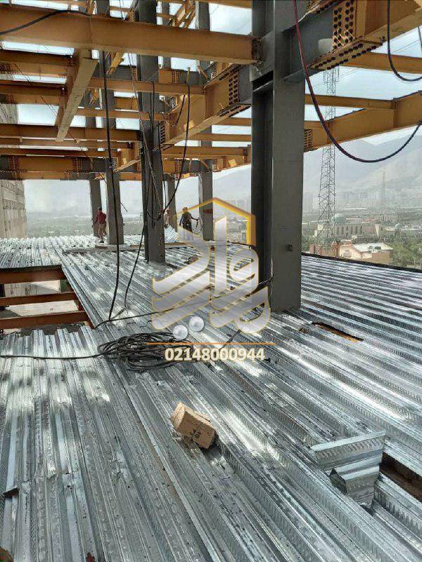 عملیات بتن ریزی سقف عرشه فولادی پروژه آفتاب مهتاب-خرداد 1400